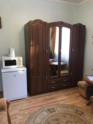 Мини-отель Inn Tavrida Трускавец Люкс с балконом-6