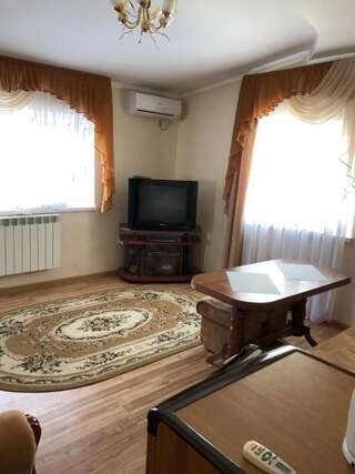 Мини-отель Inn Tavrida Трускавец Люкс с видом на город-4