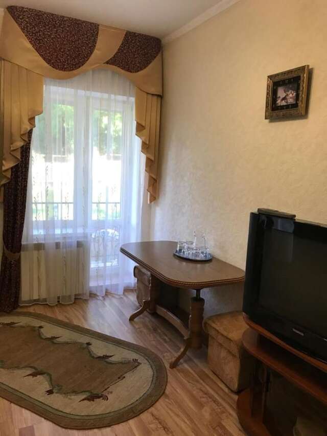 Мини-отель Inn Tavrida Трускавец-19
