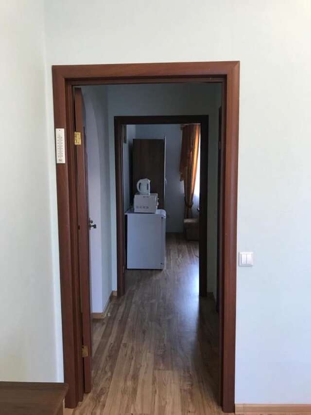 Мини-отель Inn Tavrida Трускавец-26