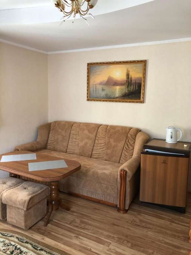 Мини-отель Inn Tavrida Трускавец-8